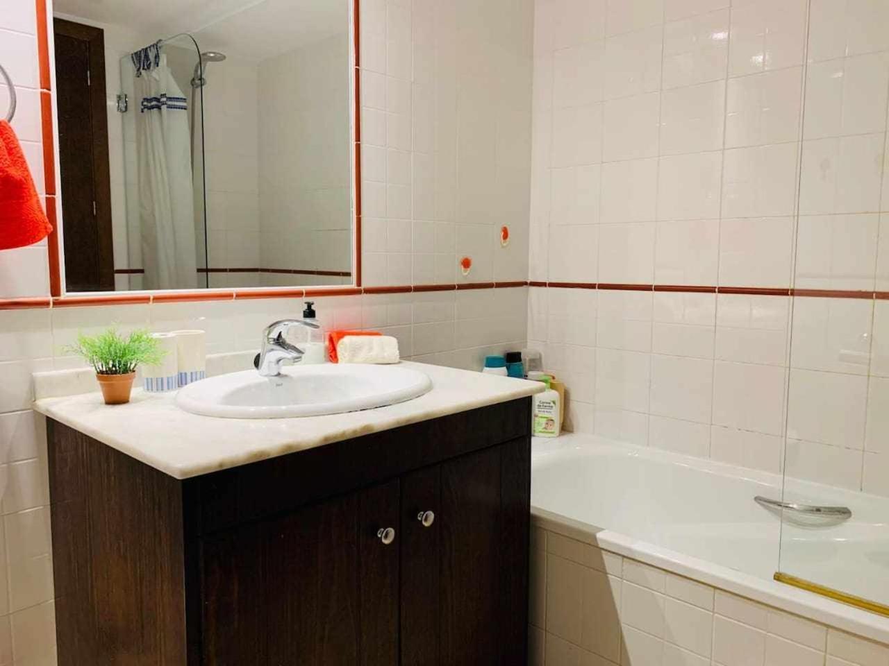 Acogedor Apartamento Al Lado De La Playa Alicante Bagian luar foto